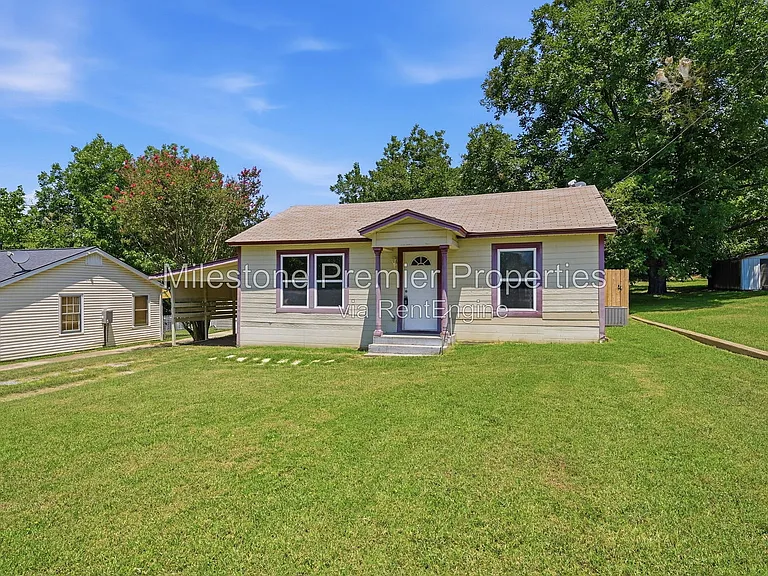 1107 W Hanna St — Photo 3