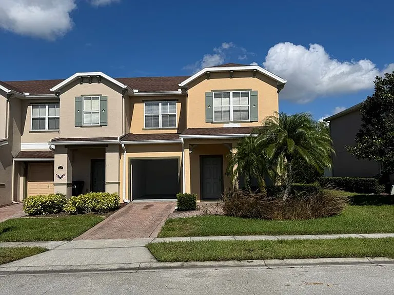 16617 Cedar Crest Dr — Photo 2
