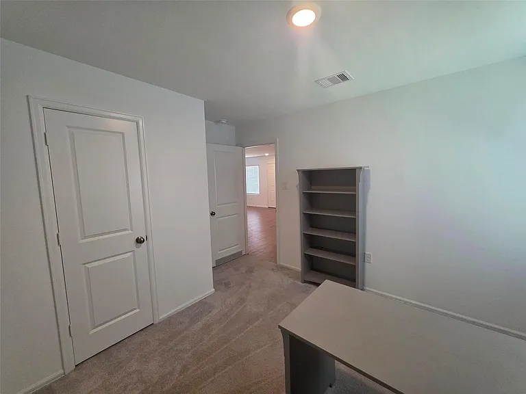 314 Riverwood Village Ln — Photo 23