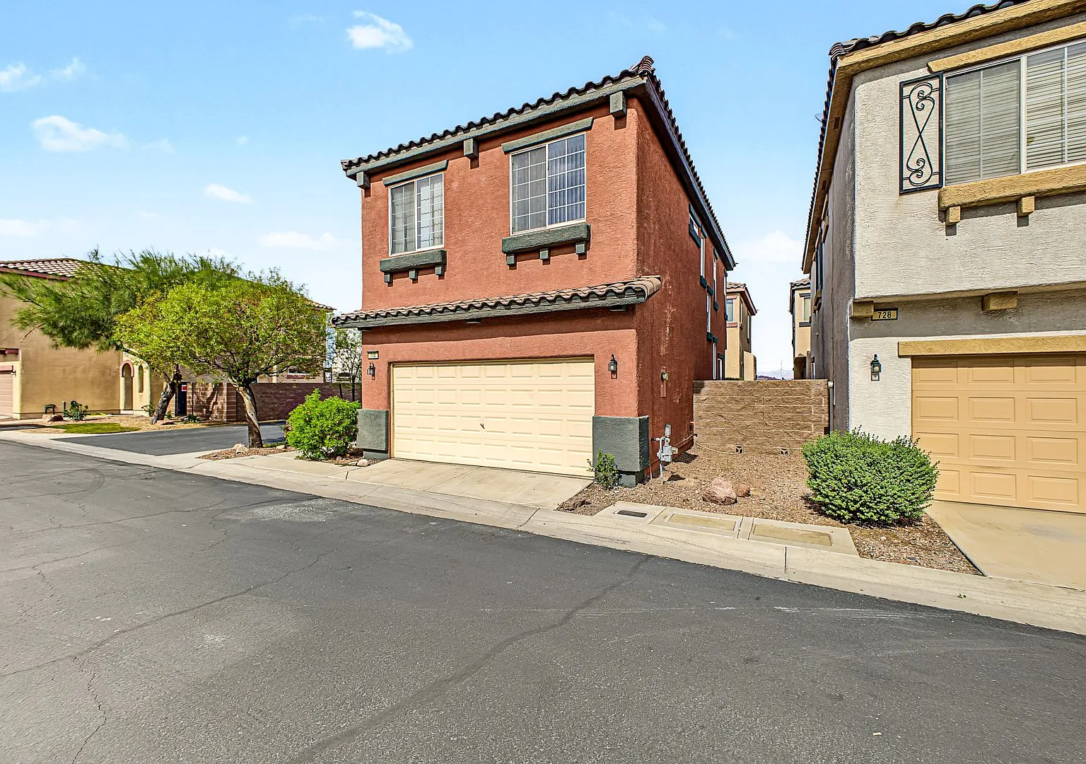 Gated Gem In Great Southeast Area! — Photo 3