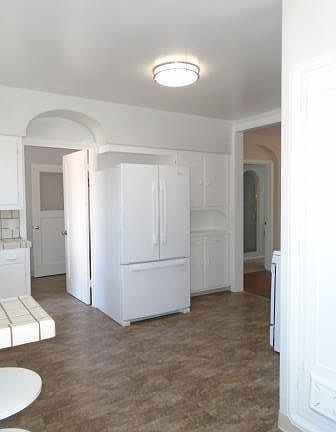 5th image of 427 Elsie Ave