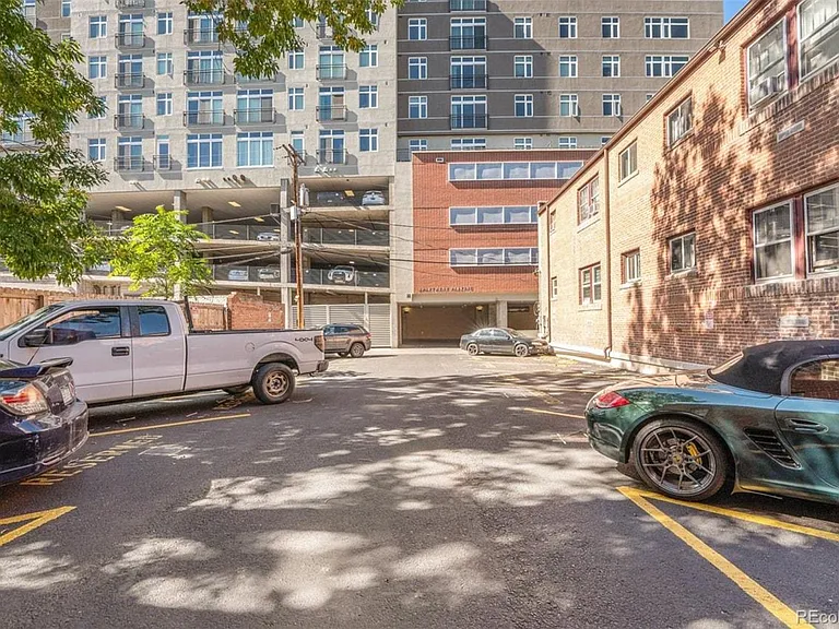 2101 S Josephine St #105 — Photo 9