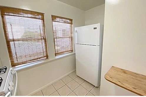 4th image of 1537 19th St APT B