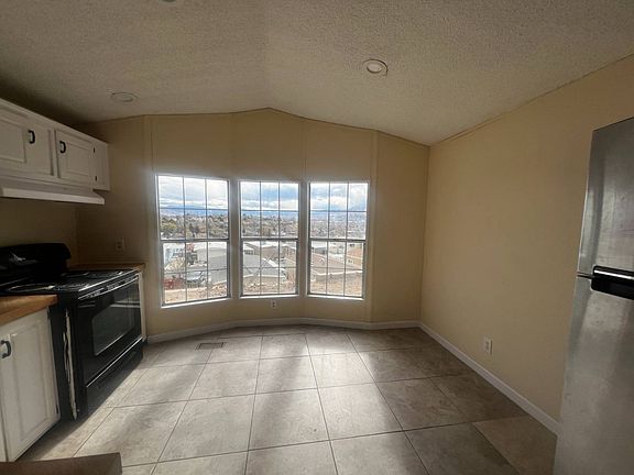 4th image of 3816 Joy Ln