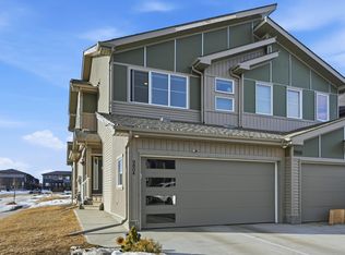 9804 227th St NW, Edmonton, AB T5T 7T9