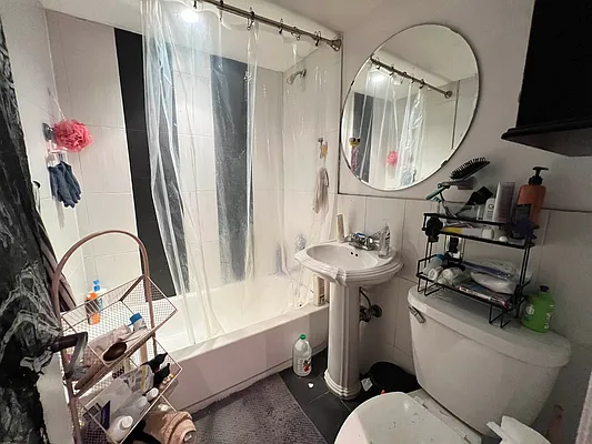 Rented by Rumah Realty Inc | media 5