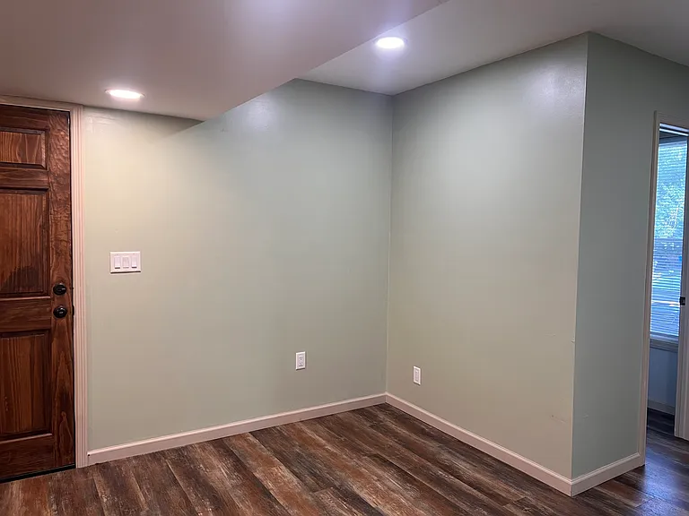 15 Derby Ln — Photo 6