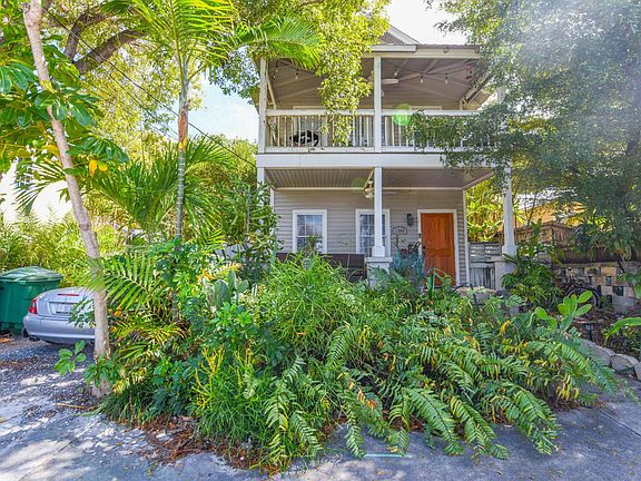 2nd image of 1306 Virginia St