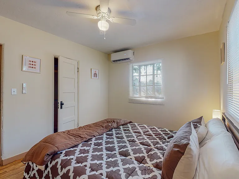 111 Orchard Garden Rd SW — Photo 12
