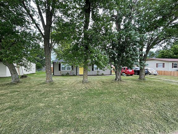 5th image of 1707 N Hico St