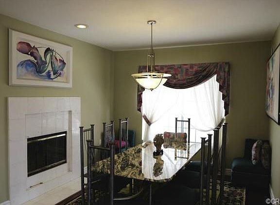 4th image of 1816 Oak Ave