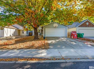 1404 Express St, Sparks, NV 89434