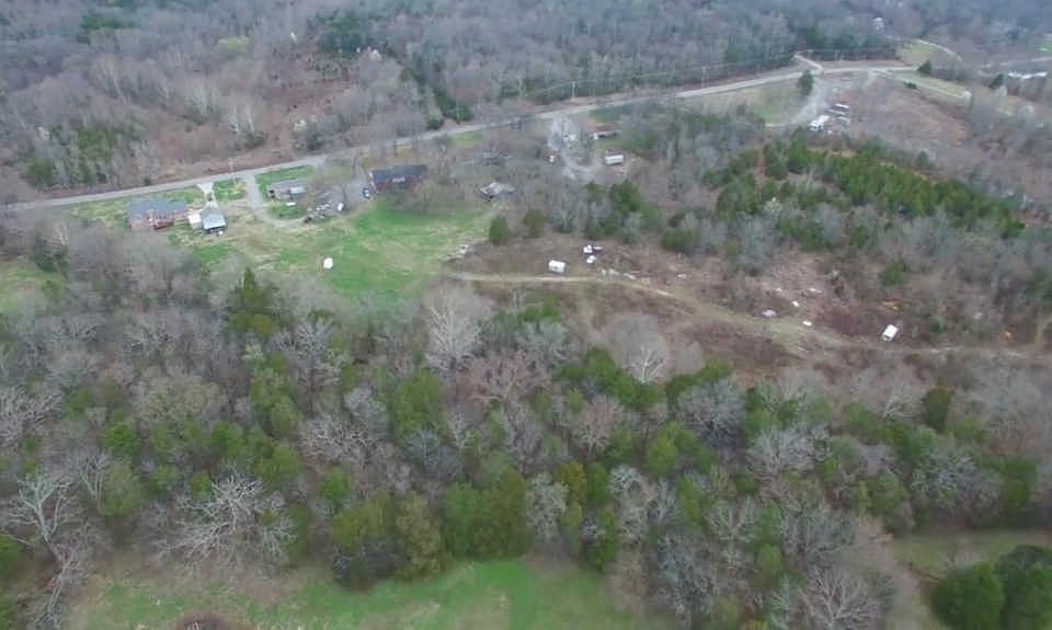 2nd image of 524 Posey Hill Rd