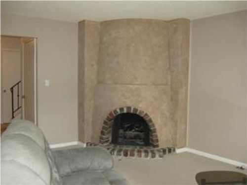 3rd image of 10235 Robinson St