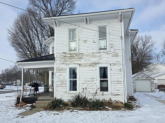 2nd image of 301 E Spring St