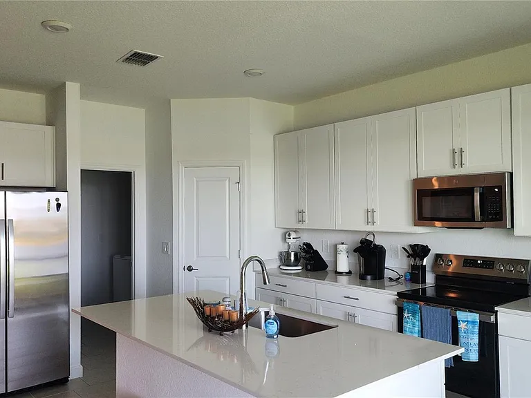 8146 Saint Kitts Cir — Photo 3