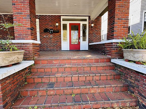 2nd image of 2330 Park St #11352169