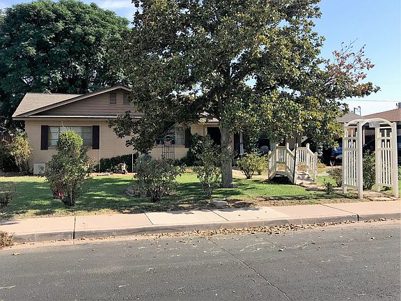 3rd image of 97 E Linda Ln
