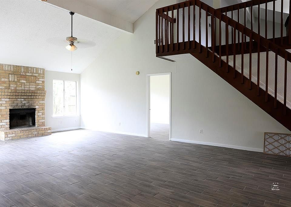 1st image of 12035 Green Glade Dr