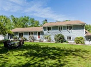 88 Mayflower Rd, Springfield, MA 01118