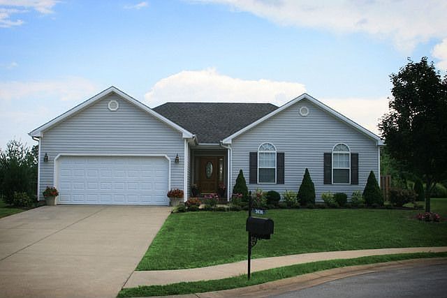 1st image of 3636 Cave Springs Ave