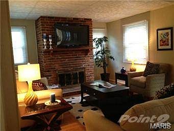 2nd image of 1012 N Woodlawn Ave