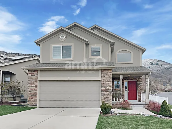 10454 N Sugarloaf Dr, Cedar Hills, UT 84062