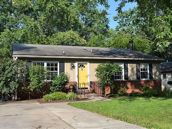 3rd image of 317 Stafford Dr