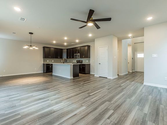 5th image of 1208 Elise Ave