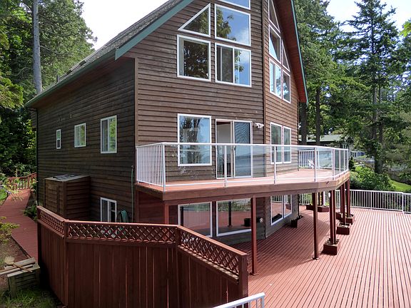 Unrestricted water view 