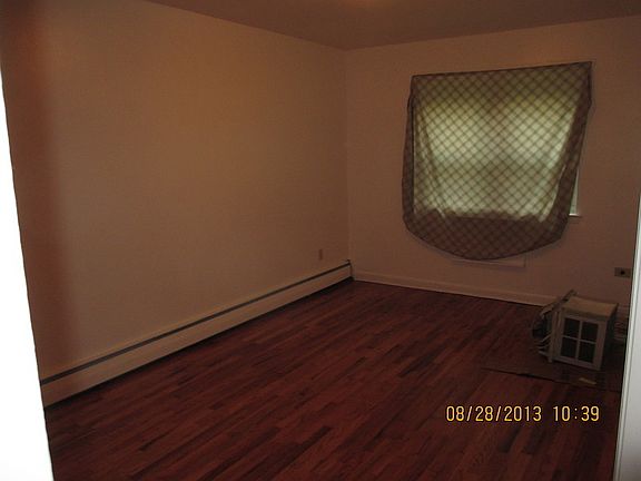 3rd image of 3852 Bailey Ave
