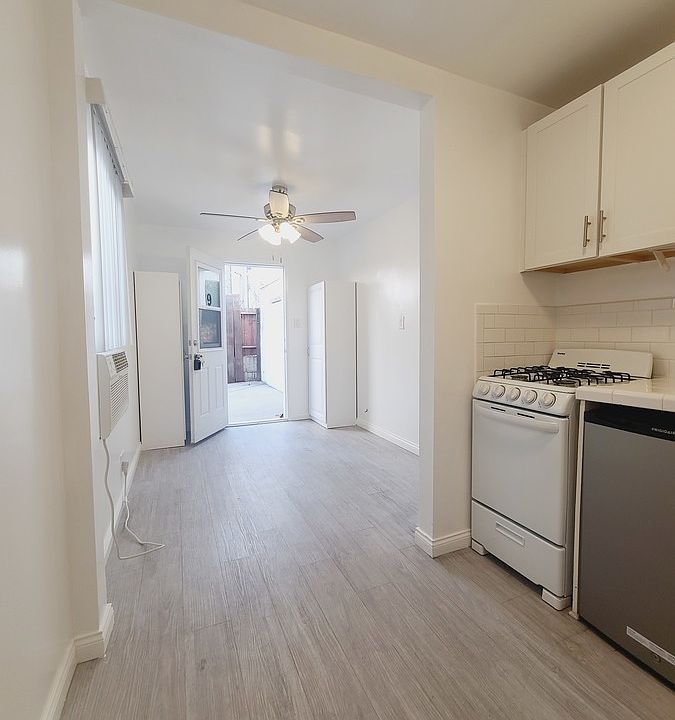 1st image of 1346 N Columbus Ave #9