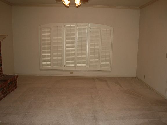 5th image of 6704 Opal Ct