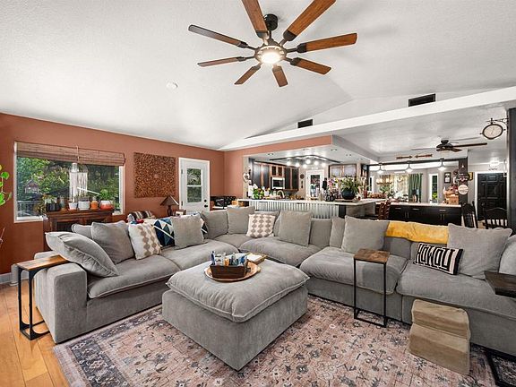 4th image of 16734 Georgios Way