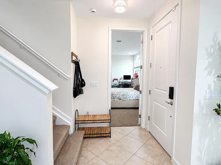 16454 Helix Ct — Photo 14