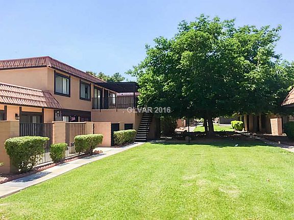 2nd image of 270 Shadybrook Ln Unit D