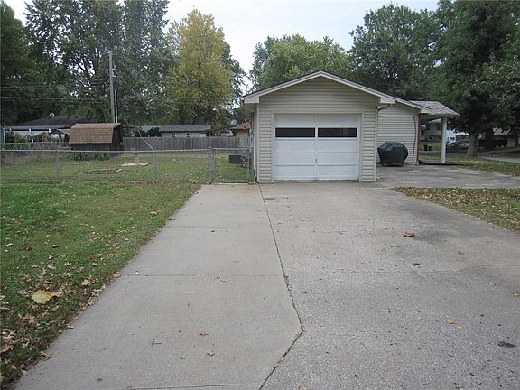 4th image of 5904 Steven Dr