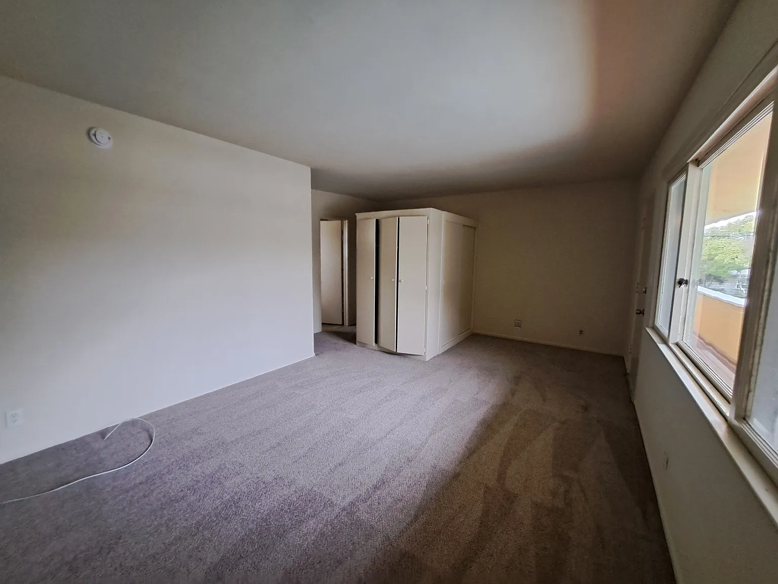 Hollywood Way 301 - Q — Photo 1