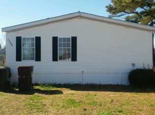 1904 Scoter Ct, Chesapeake, VA 23320