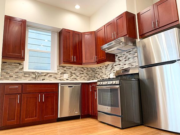 5th image of 2055 Divisadero St #1
