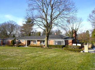 969 N Reading Rd, Bloomfield Hills, MI 48304