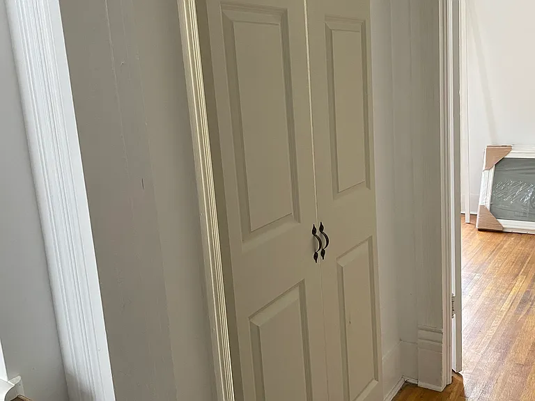 603 E Mulberry St — Photo 7