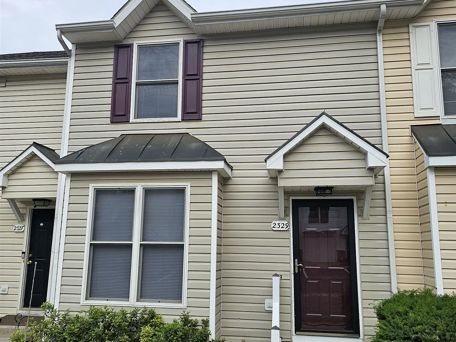3 bed, 1.5 bath, 1836 sqft, $1,900 — Photo 1