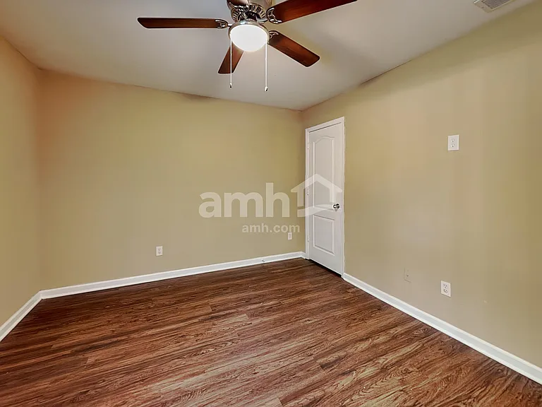 4813 Madison Point Cir — Photo 18