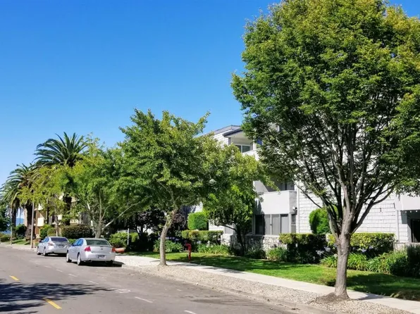 325 Kitty Hawk Rd Unit 113, Alameda, CA 94501