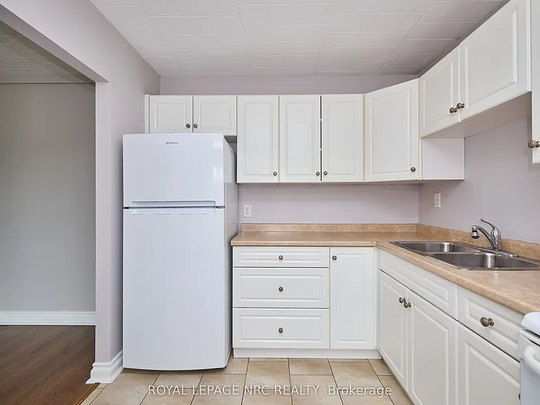 90 Woodlawn Rd #15 — Photo 10