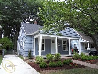 2nd image of 726 Royal Ave