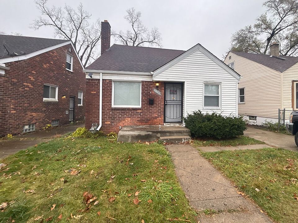 1st image of 19467 Rutherford St