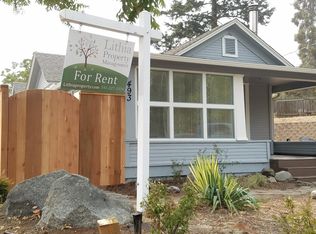 493 N Main St, Ashland, OR 97520