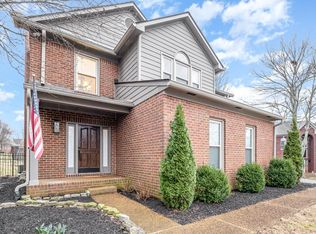 661 Pembroake Ln, Franklin, TN 37064